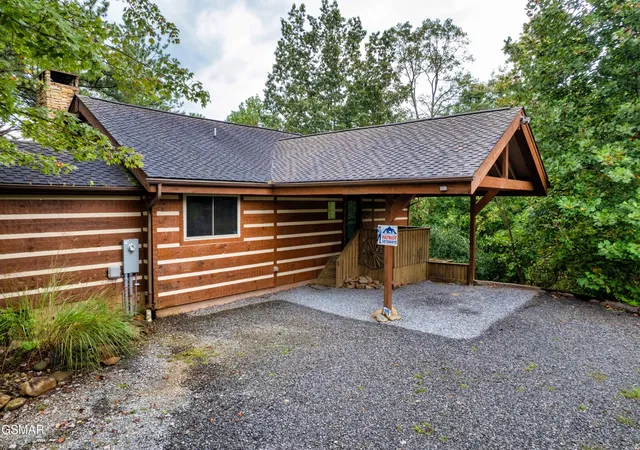 3rd image of 317 Matterhorn Dr, Gatlinburg, TN 37738 | MLS# 3302127