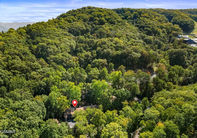 Homes for sale in Gatlinburg, TN | 1235 Ski Mountain Road Road #602, Gatlinburg, TN 37738 | MLS# 3269824