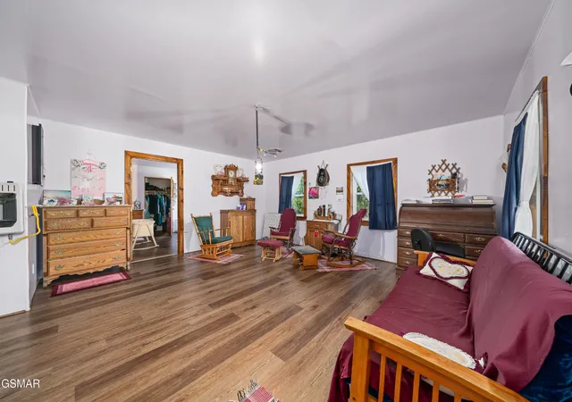 4th image of 107 Cherry Street, Deer Lodge, TN 37726 | MLS# 3278333