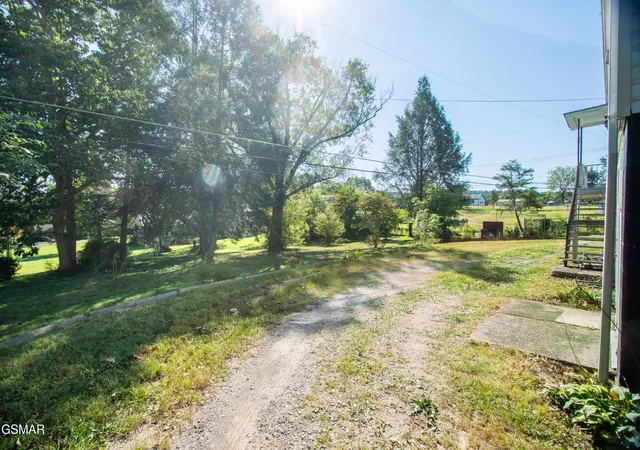 17th image of 129 S High Knob Road, La Follette, TN 37766 | MLS# 3278292
