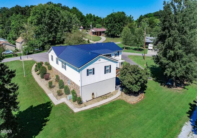 5th image of 500 Buckingham Dr, Newport, TN 37821 | MLS# 3321034