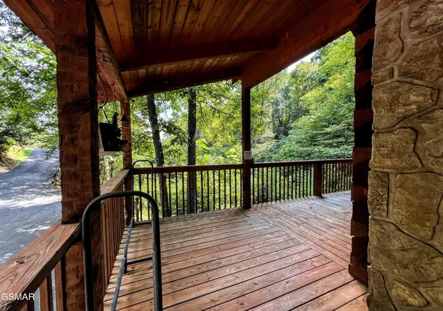 Photo 3 of Single family home for sale at 1625 Bluff Ridge Road, Sevierville, TN 37876 | MLS# 3263122 | Listing updated on 2026-09-29