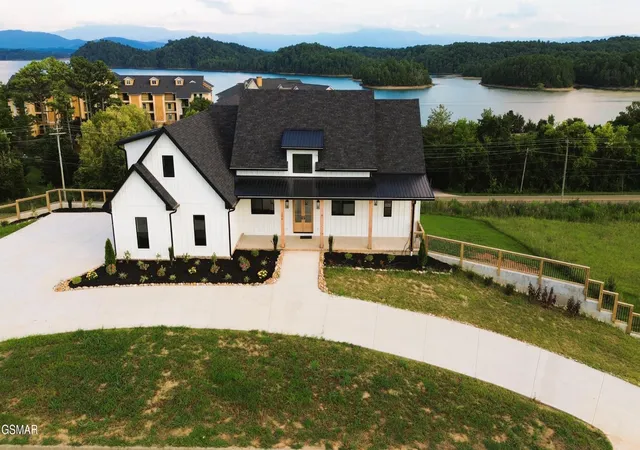 1st image of 206 Eagle View Dr, Dandridge, TN 37725 | MLS# 3270073