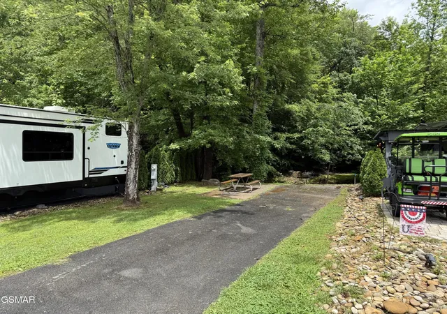 2nd image of 4229 E Parkway #309, Gatlinburg, TN 37738 | MLS# 3513047