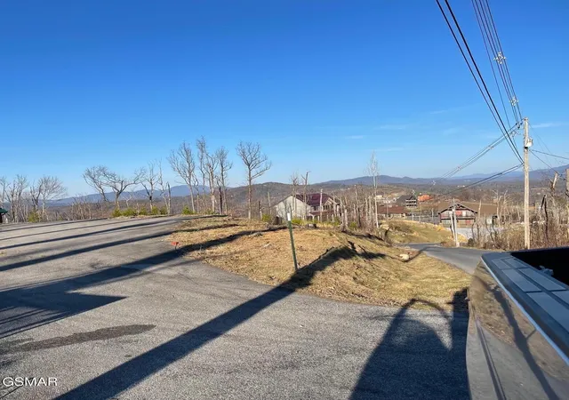 4th image of 730 Wiley Oakley Dr, Gatlinburg, TN 37738 | MLS# 3510513