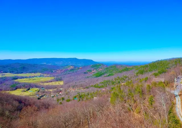 2nd image of 123 Ravens Den Way, Sevierville, TN 37862 | MLS# 3524777