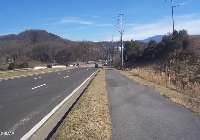 2nd image of 4 Veterans Blvd Boulevard, Pigeon Forge, TN 37863 | MLS# 3304071
