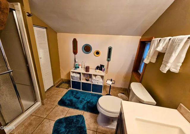 2nd image of 1235 Ski Mountain Rd, Gatlinburg, TN 37738