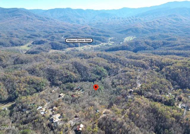 Photo 4 of Sale Pending at 76 Grassy Branch Loop, Sevierville, TN 37876 | MLS# 3547268 | Listing updated on 2026-09-13