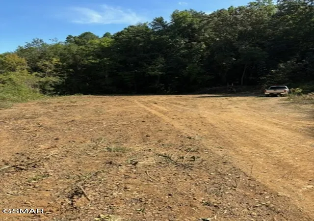 Photo 3 of Sale Pending at 1628 Valley Rd Road, Sevierville, TN 37862 | MLS# 3314096 | Listing updated on 2026-09-17