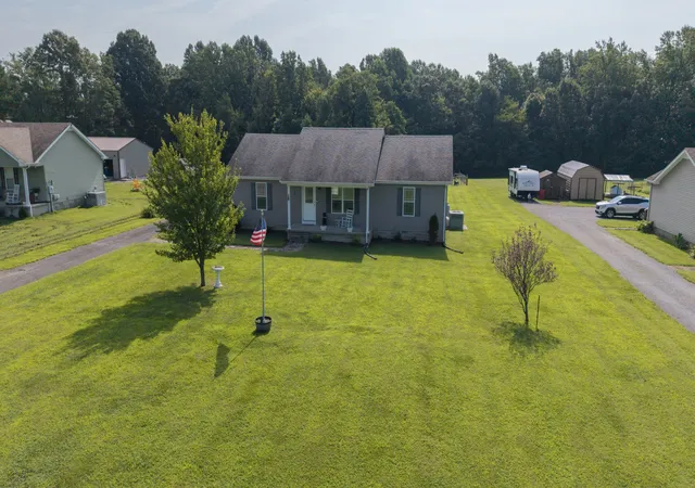 Photo 2 of Single family home for sale at 260 Miller Rd, Lafayette, TN 37083 | MLS# 3506160 | Listing updated on 2026-09-26