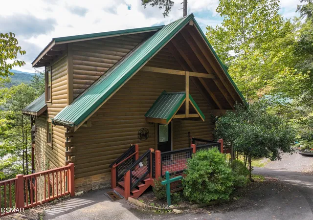 Photo 3 of Single family home for sale at 1615 Misty Holw Way #38, Gatlinburg, TN 37738 | MLS# 3547870 | Listing updated on 2026-09-14