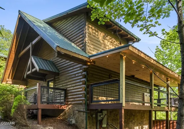 Photo 4 of Single family home for sale at 1615 Misty Holw Way #38, Gatlinburg, TN 37738 | MLS# 3547870 | Listing updated on 2026-09-14