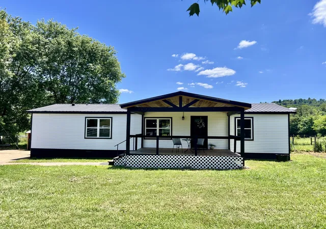 4th image of 2137 Hwy 130 W, Shelbyville, TN 37160 | MLS# 3234019