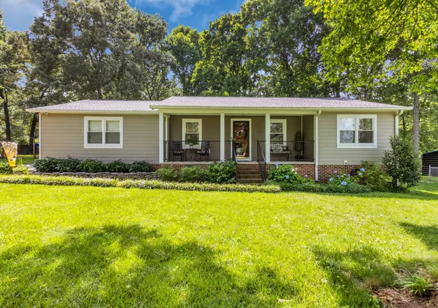 Homes for sale in Tullahoma, TN | 715 Wanda Ln, Tullahoma, TN 37388 | MLS# 3234615
