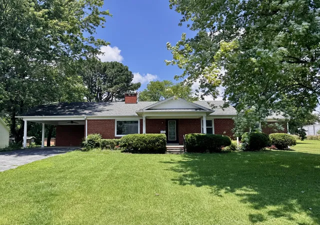 Homes for sale in Loretto, TN | 211 Church St, Loretto, TN 38469 | MLS# 3233551