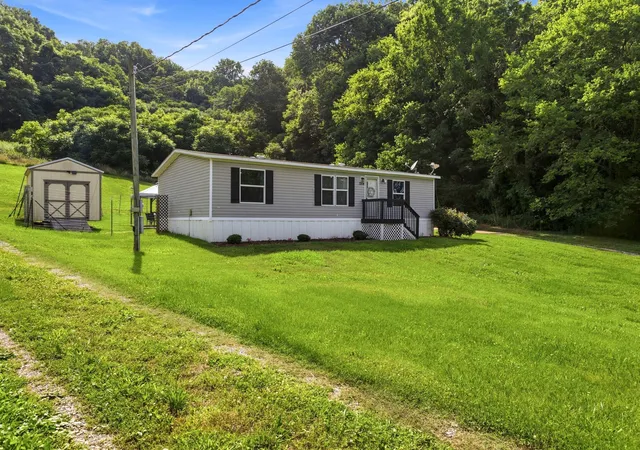 2nd image of 3204 Grizzly Rd, Culleoka, TN 38451 | MLS# 3242382