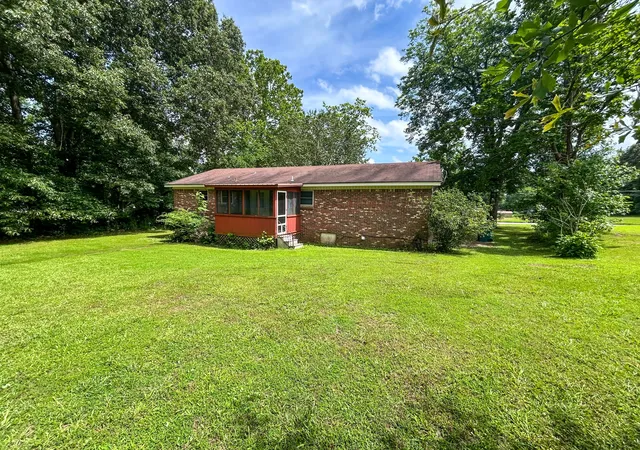 Homes for sale in Huntingdon, TN | 181 Jones St, Huntingdon, TN 38344 | MLS# 3233661