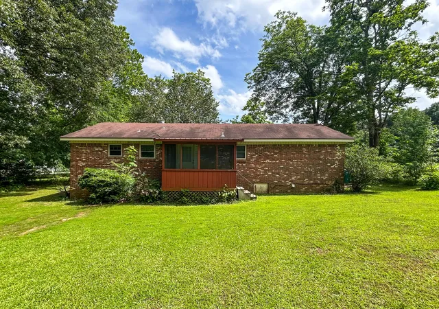 Homes for sale in Huntingdon, TN | 181 Jones St, Huntingdon, TN 38344 | MLS# 3233661