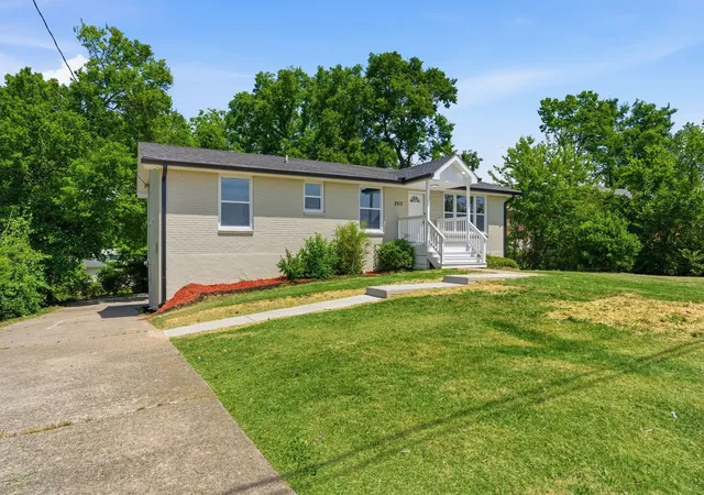 Photo 2 of Sale Pending at 3313 Leondale Ter N, Nashville, TN 37207 | MLS# 3233767 | Listing updated on 2026-08-24