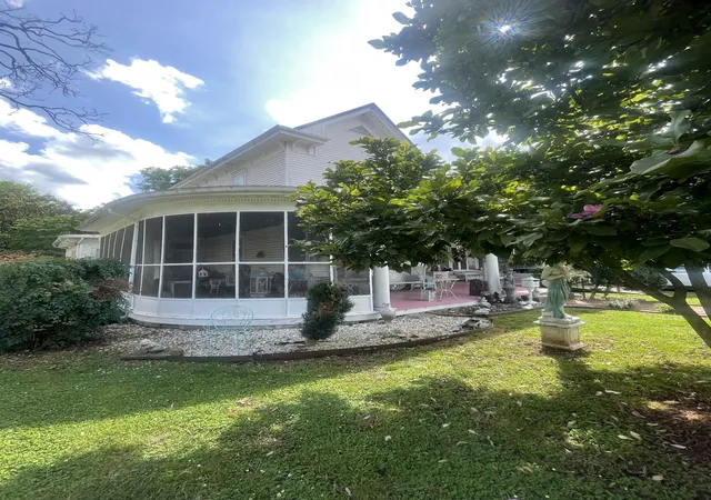 46th image of 213 Pulaski St, Lawrenceburg, TN 38464 | MLS# 3234172