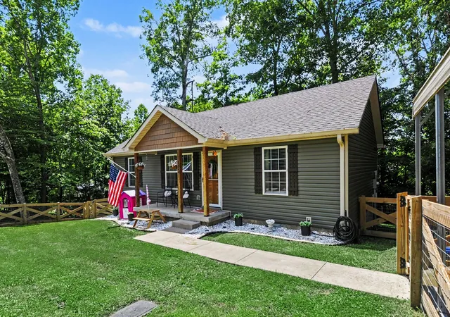 Homes for sale in Ashland City, TN | 112 Jupiter Dr, Ashland City, TN 37015 | MLS# 3239866