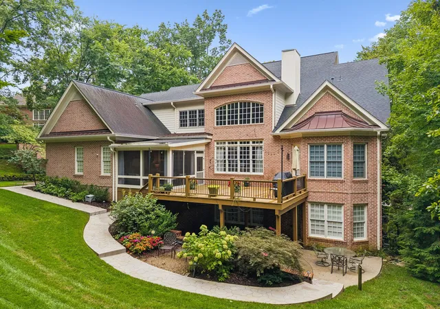 Photo 2 of Mansion for sale at 2025 Waterstone Dr, Franklin, TN 37069 | MLS# 3528256 | Listing updated on 2026-09-21