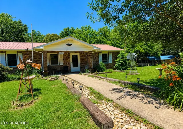 Homes for sale in Jamestown, TN | 1070 Wright Pl Rd, Jamestown, TN 38556 | MLS# 3233775