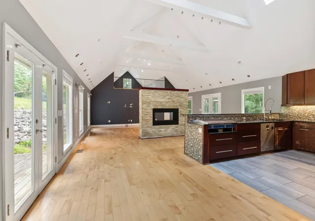 4th image of 1040 Rustic Hills Dr, Ashland City, TN 37015 | MLS# 3234207