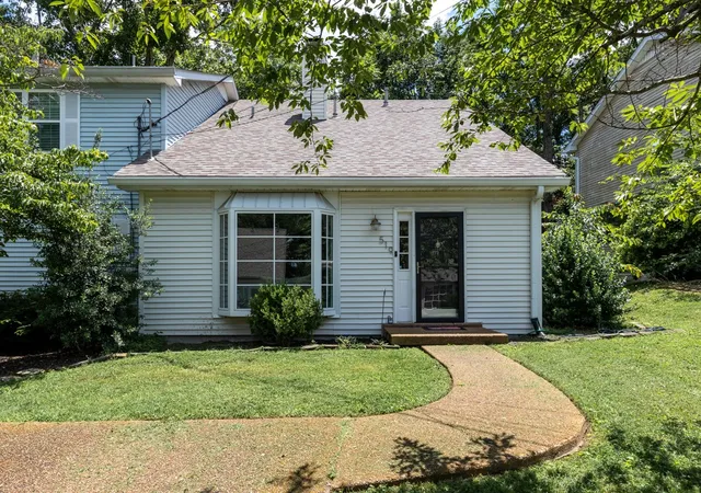 Photo 2 of Townhouse for sale at 519 Stacy Sq Ter, Nashville, TN 37221 | MLS# 3248552 | Listing updated on 2026-08-07