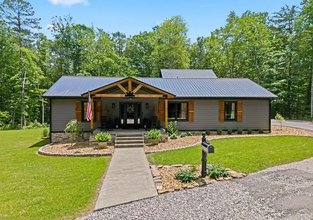 1st image of 129 Long Branch Ct, Jamestown, TN 38556 | MLS# 3234574