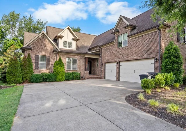 Photo 1 of Mansion for sale at 611 Band Dr, Franklin, TN 37064 | MLS# 3233976 | Listing updated on 2026-07-29