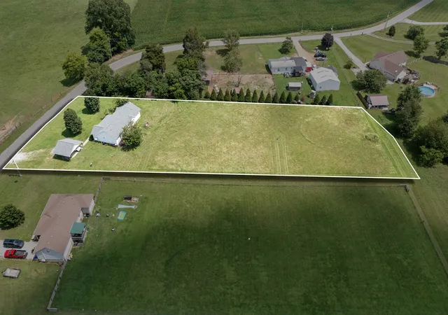 Photo 2 of Sale Pending at 5261 Youngville Rd, Springfield, TN 37172 | MLS# 3250901 | Listing updated on 2026-08-22