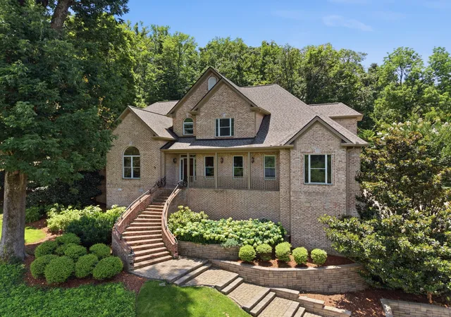 Homes for sale in Brentwood, TN | 1112 Radnor Glen Dr, Brentwood, TN 37027 | MLS# 3263458