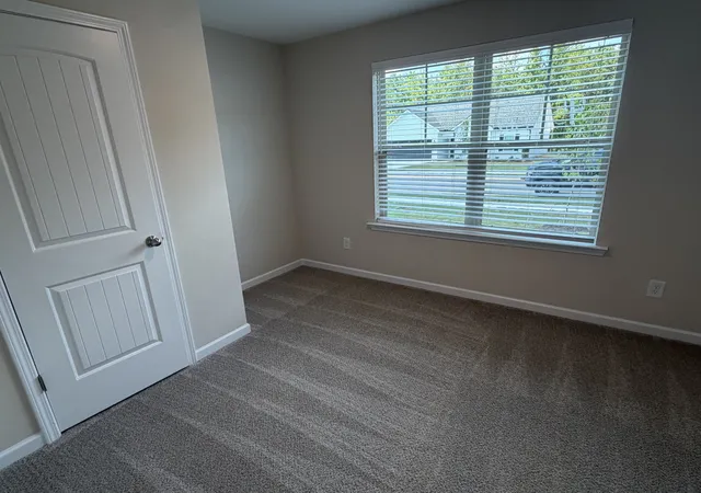 Photo 4 of Single family home for sale at 299 Stillwater Way, Tullahoma, TN 37388 | MLS# 3234018 | Listing updated on 2026-09-23