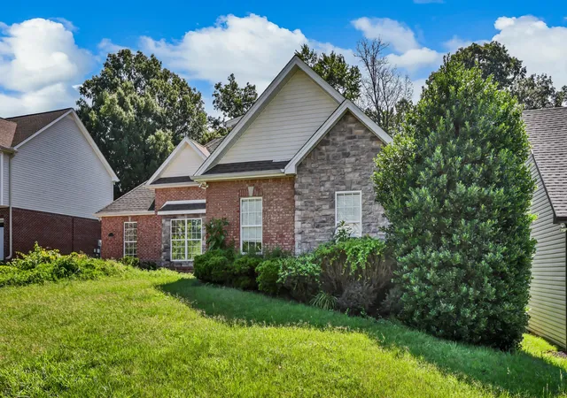 Homes for sale in Pleasant View, TN | 223 Misty Dr, Pleasant View, TN 37146 | MLS# 3243840