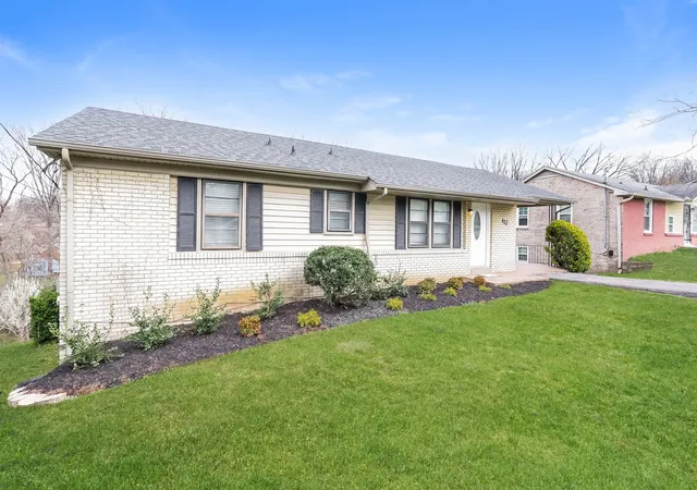 Single family home for sale at 412 Tampa Dr, Nashville, TN 37211 | MLS# 3239847