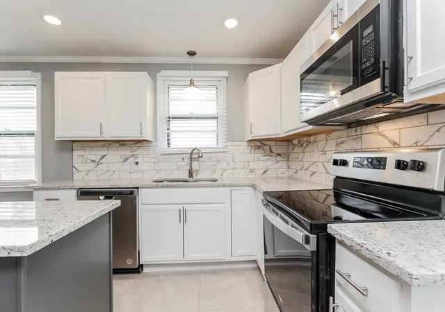 Photo 2 of Single family home for sale at 412 Tampa Dr, Nashville, TN 37211 | MLS# 3239847 | Listing updated on 2026-10-29