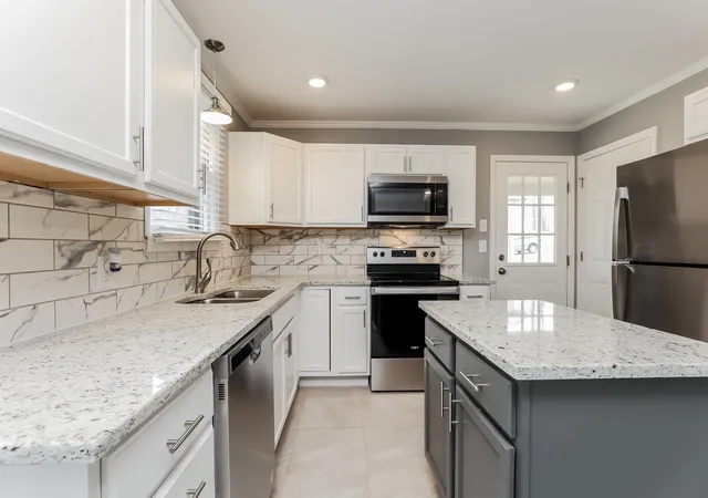 Photo 3 of Single family home for sale at 412 Tampa Dr, Nashville, TN 37211 | MLS# 3239847 | Listing updated on 2026-10-29