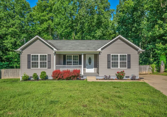 Homes for sale in White Bluff, TN | 306 Twilight Ct, White Bluff, TN 37187 | MLS# 3244983