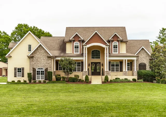 Photo 2 of Single family home for sale at 835 Douglas Bnd Rd, Gallatin, TN 37066 | MLS# 3234103 | Listing updated on 2026-09-30