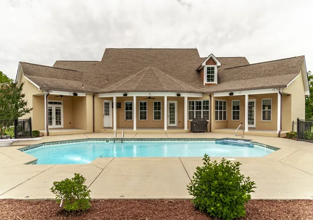 Photo 3 of Single family home for sale at 835 Douglas Bnd Rd, Gallatin, TN 37066 | MLS# 3234103 | Listing updated on 2026-09-30