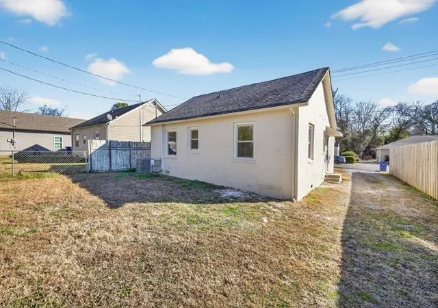 Homes for sale in Shelbyville, TN | 207 Carter Street, Shelbyville, TN 37160 | MLS# 3234286