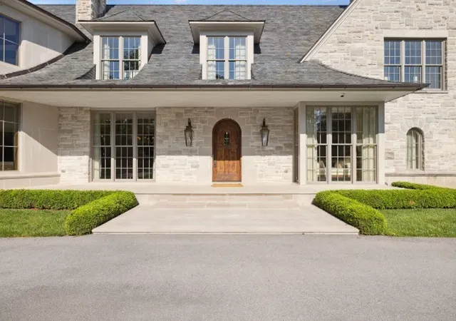 Photo 3 of Mansion for sale at 515 Jackson Blvd, Nashville, TN 37205 | MLS# 3234814 | Listing updated on 2026-06-11