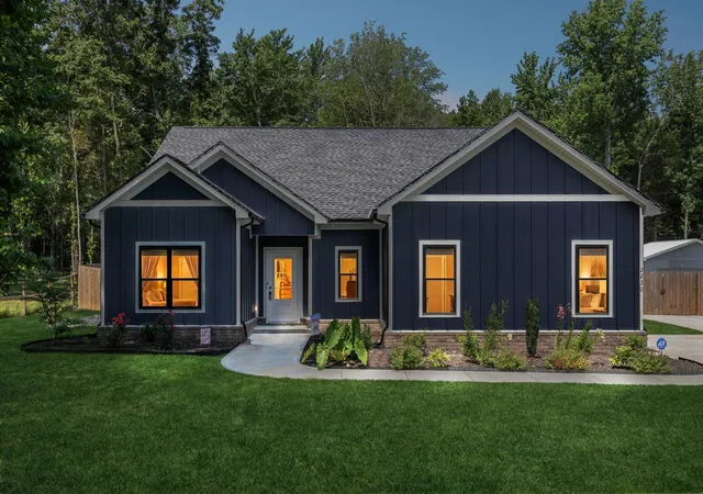 Photo 3 of Single family home for sale at 2230 Highway 48, Clarksville, TN 37040 | MLS# 3239732 | Listing updated on 2026-09-12