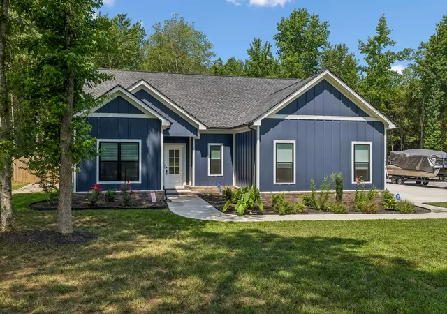 Photo 3 of Single family home for sale at 2230 Highway 48, Clarksville, TN 37040 | MLS# 3239732 | Listing updated on 2026-09-12