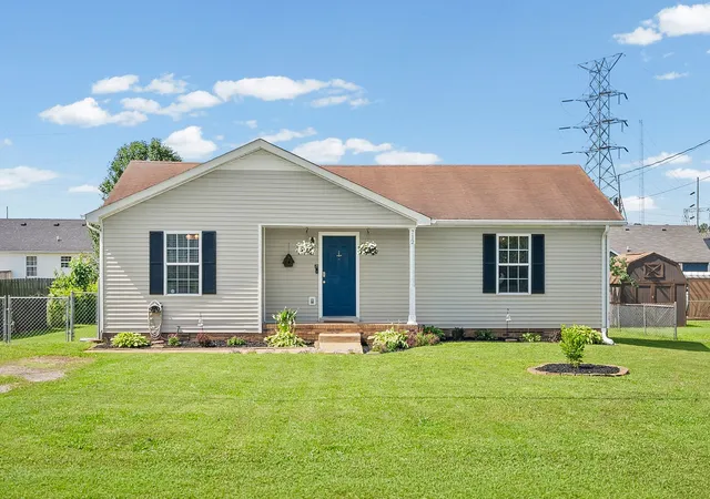 Homes for sale in Oak Grove, KY | 712 Carbondale Dr, Oak Grove, KY 42262 | MLS# 3245428