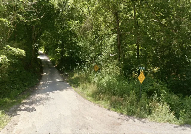 Homes for sale in Nunnelly, TN | 6829 Old Mill Creek Rd, Nunnelly, TN 37137 | MLS# 3239748