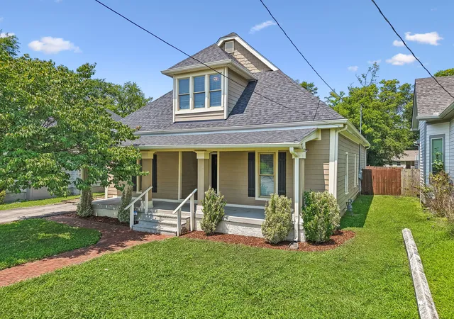Photo 3 of Single family home for sale at 311 Grace St, Nashville, TN 37207 | MLS# 3306560 | Listing updated on 2026-09-28