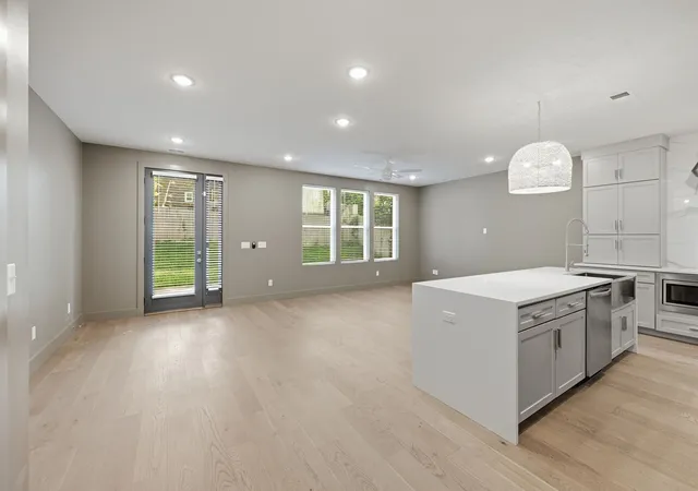 Photo 3 of Single family home for sale at 3206 Lincoln Ave, Nashville, TN 37218 | MLS# 3256536 | Listing updated on 2026-09-04